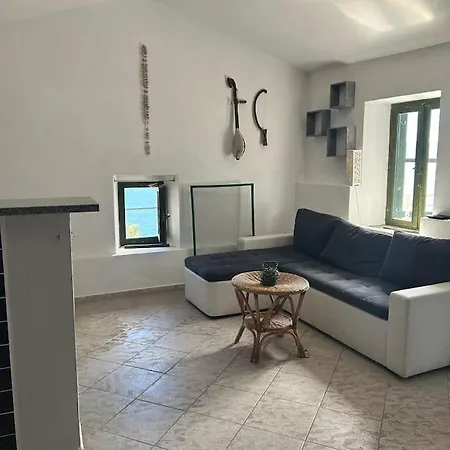 Apartment With A View Mimice